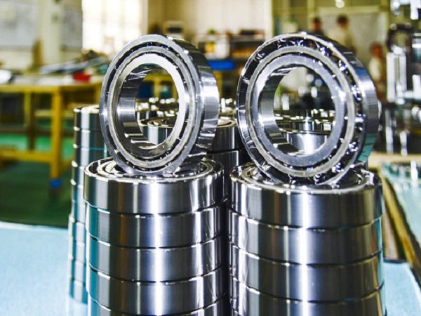 角接觸球軸承有哪些結構類型及其基本性能？